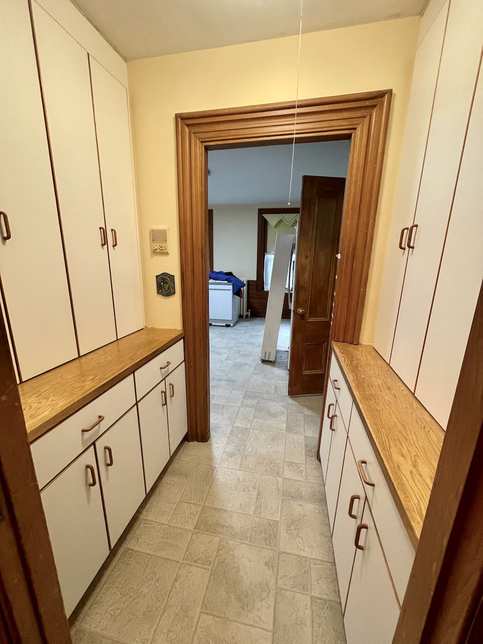 Unique Upton Street 2 bed w/ Deck, Laundry & Parking ! Available October! Utils Included! 