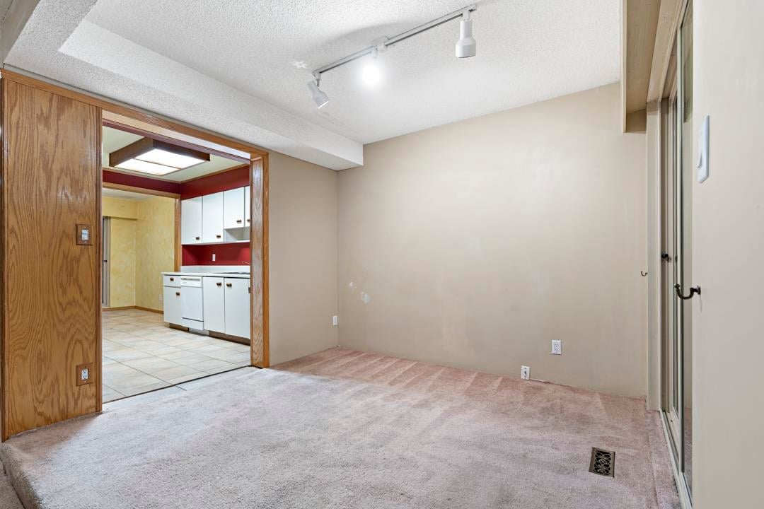 2082 Purcell Wy