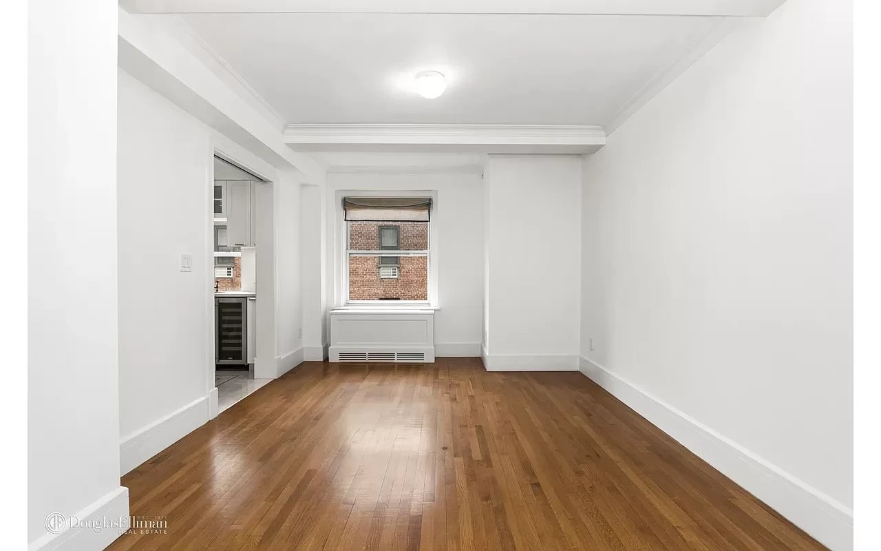 167 East 82nd Street Unit: 8B