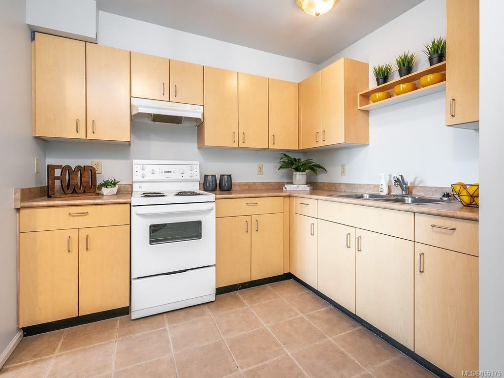 303-3225 Alder St