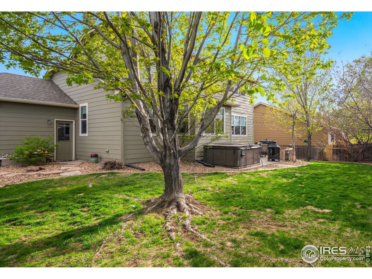 6607 Thistle Ridge Ave