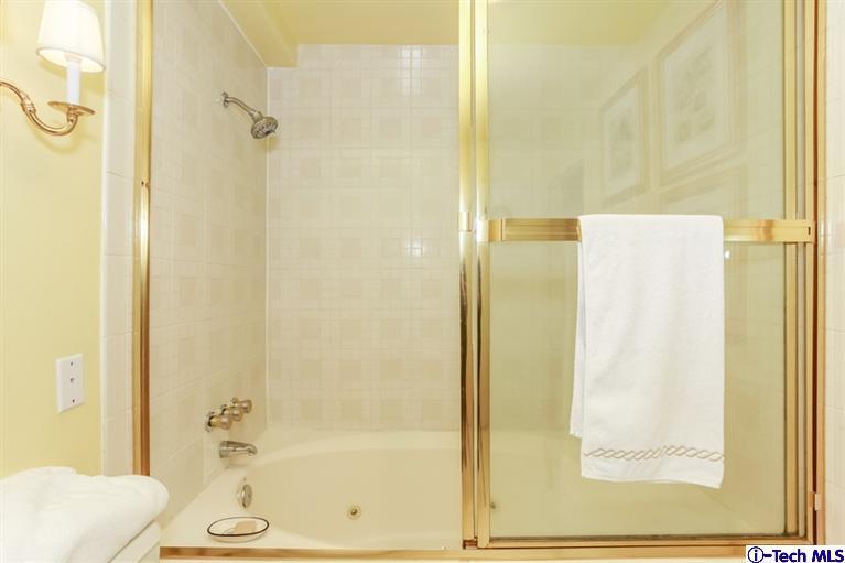 335 S Sierra Madre Blvd, #104