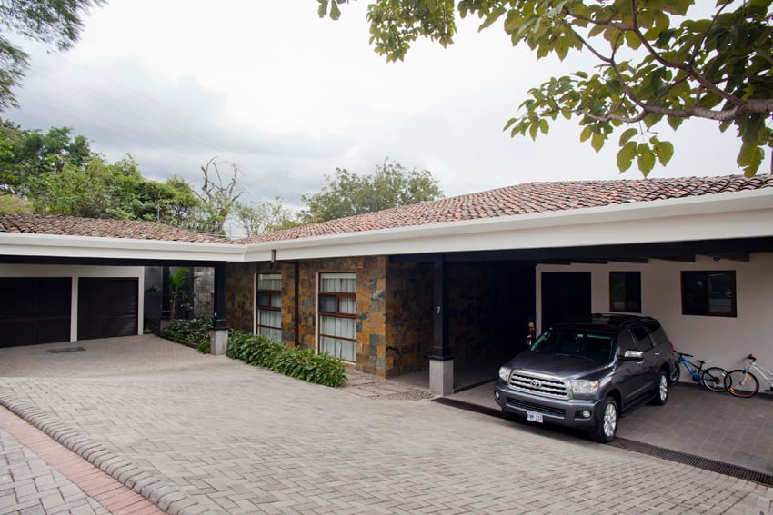 Contemporary Panoramic View Home, Escazu, San Jose