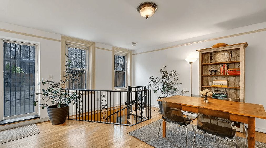 26 South Oxford St Apt: 1B
