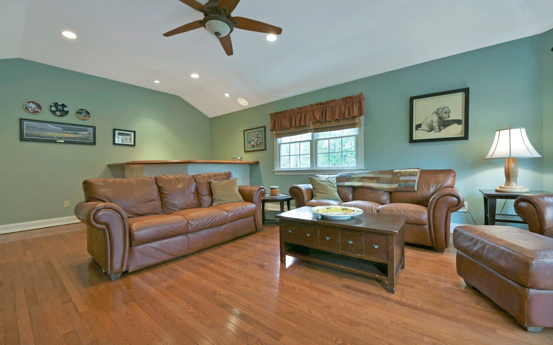 8 Anona Dr