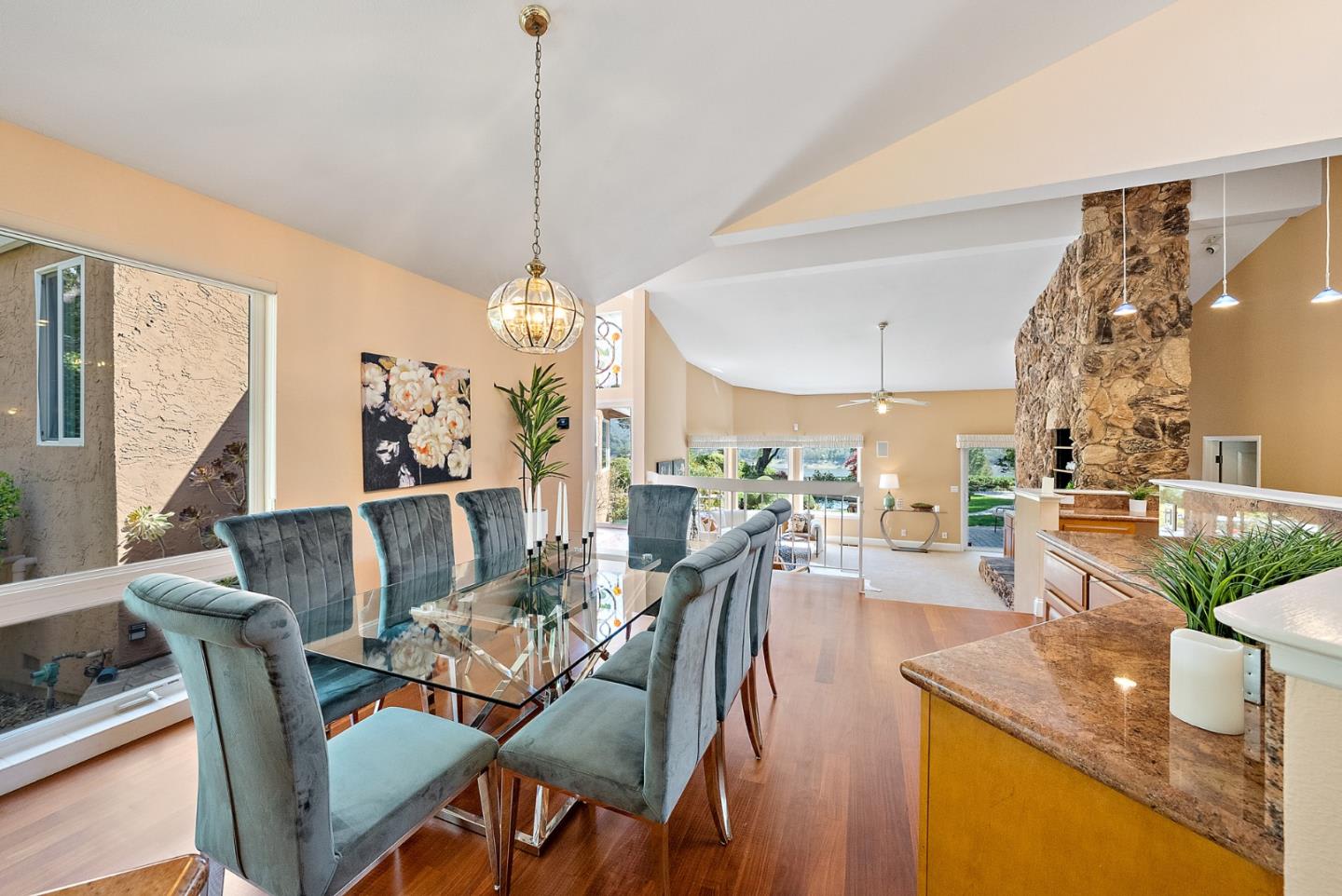 18260 Lakeview Ct Los Gatos, CA 95033
