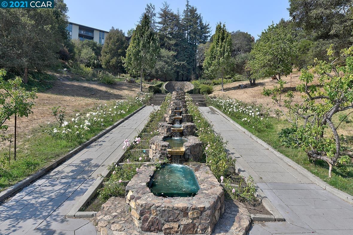 750 Oakland Ave, Unit 205  Oakland, CA 94610