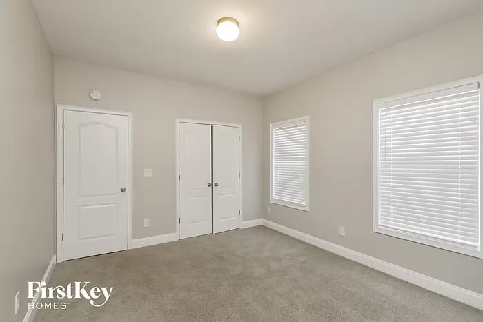  137 Nettie Ln