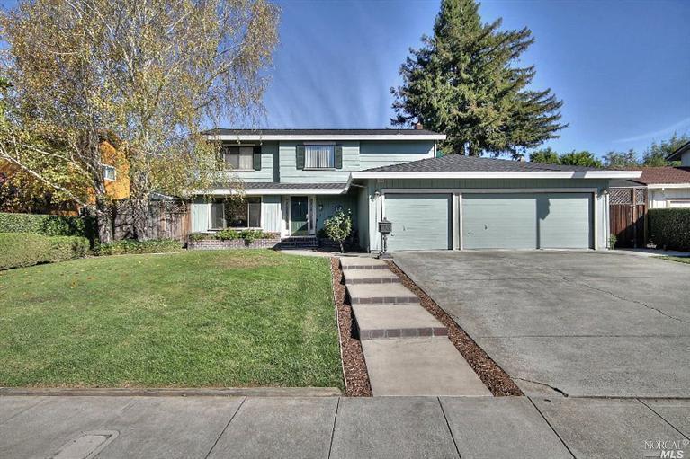853 Santa Dorotea Cir