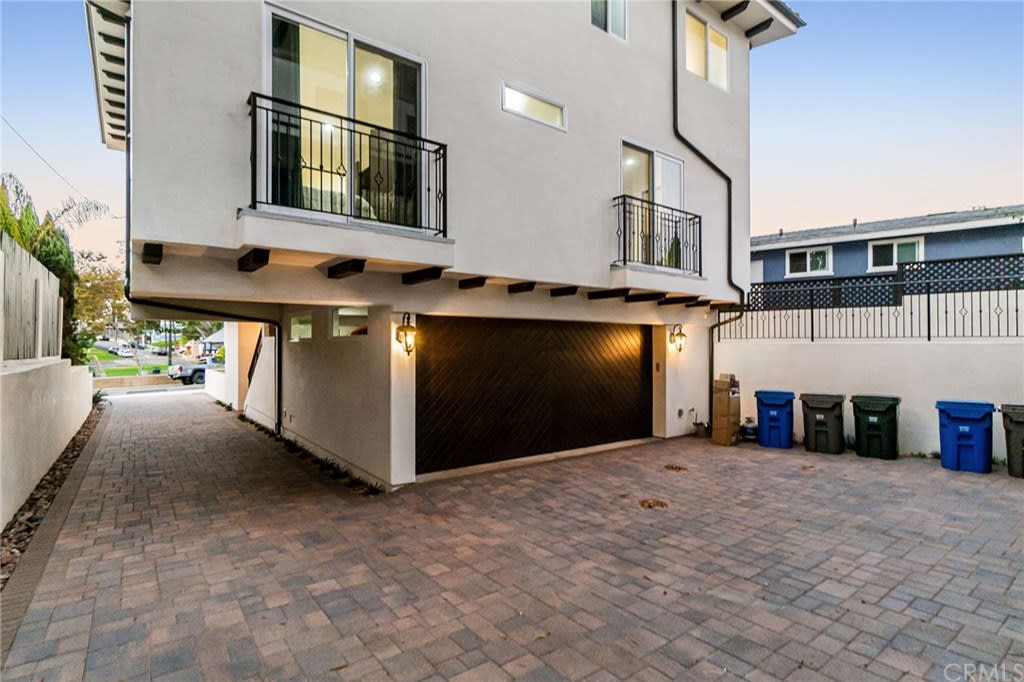 636 Vincent Park, Unit A