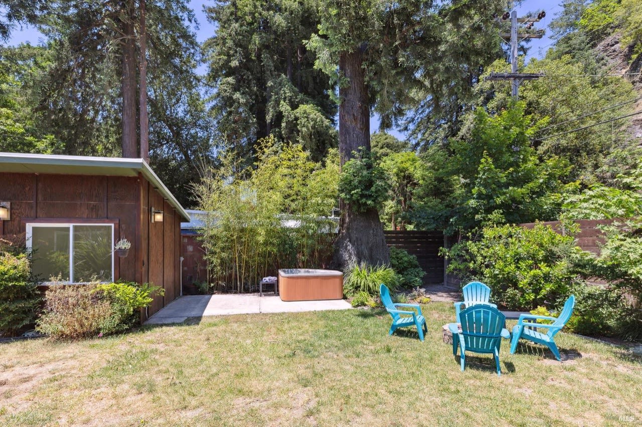 705 Austin Creek Rd