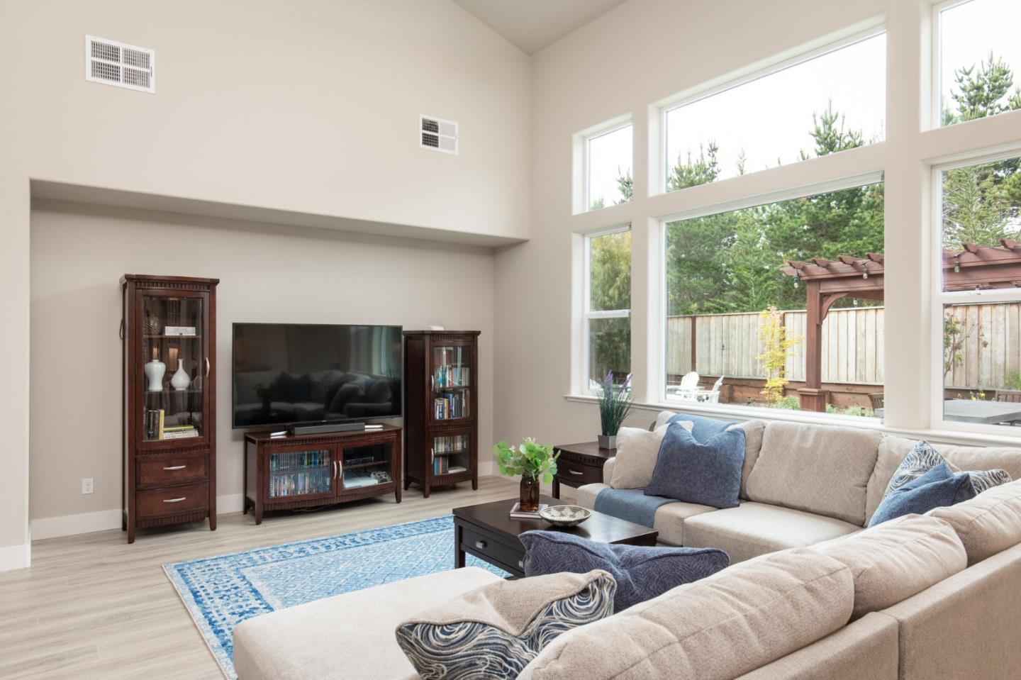 470 Logan Way