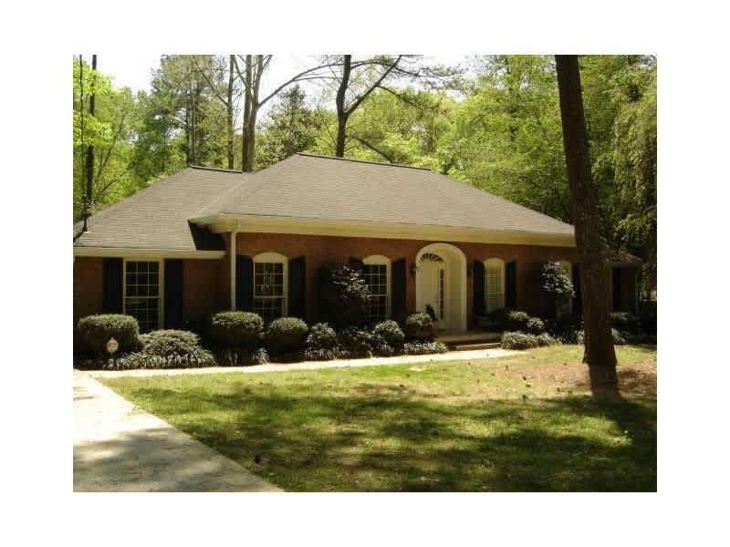 524 Hollydale Ct