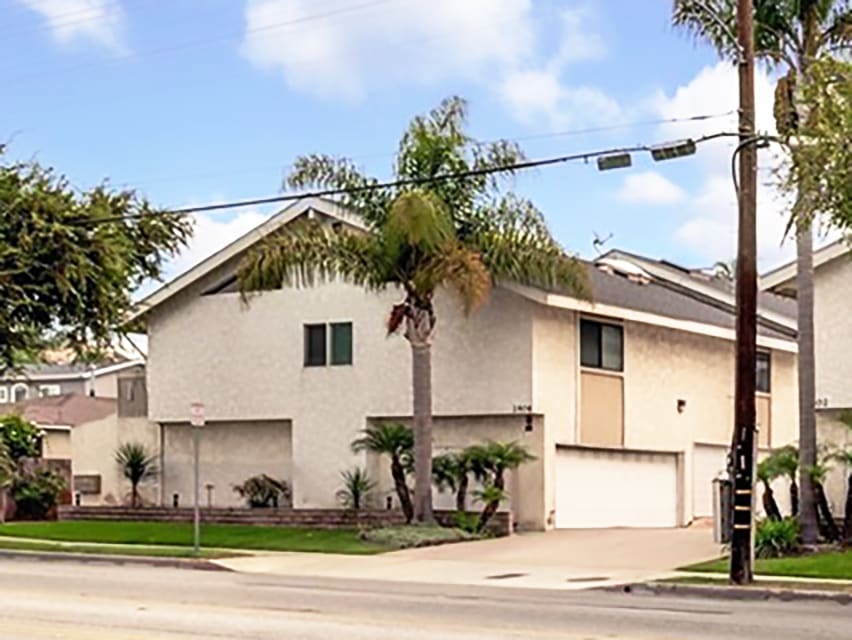 2402 Aviation Blvd #B
