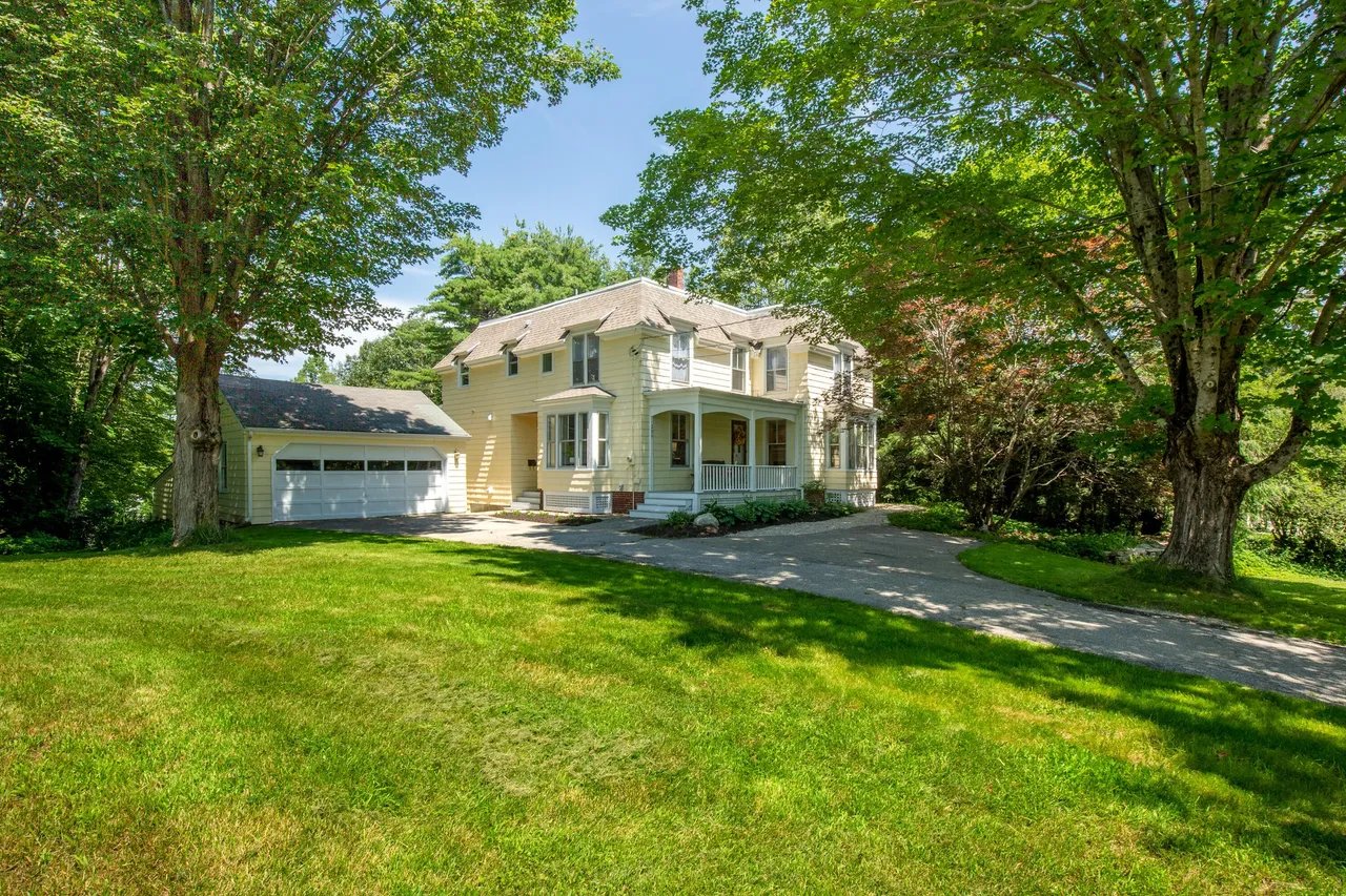 New Listing! 209 West Main Street, Yarmouth, Maine – $995,000