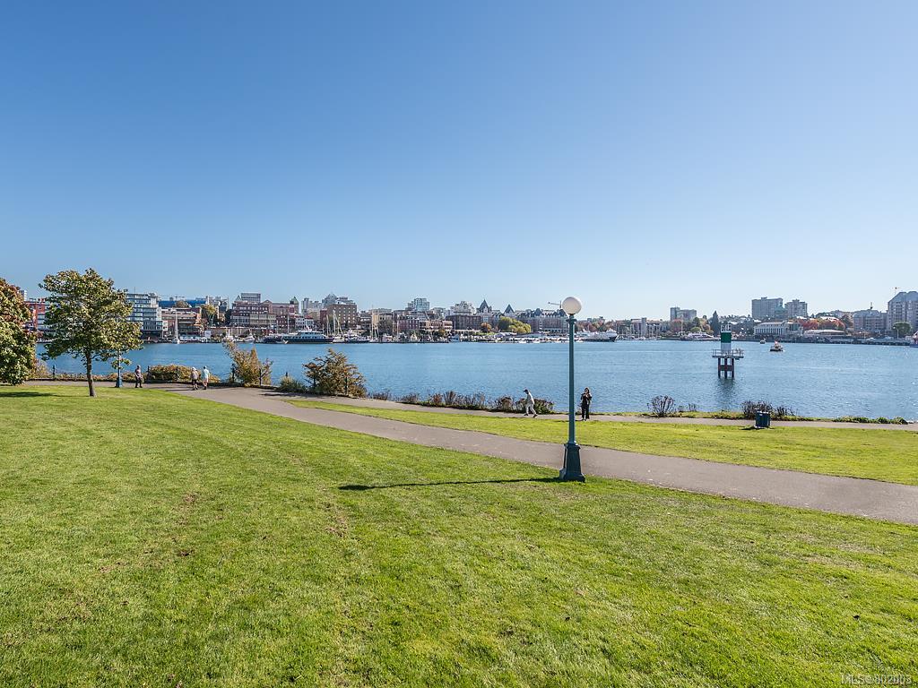 106-68 Songhees Rd, Victoria