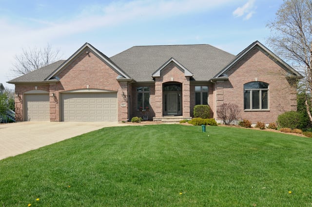 2 Bernay Ct