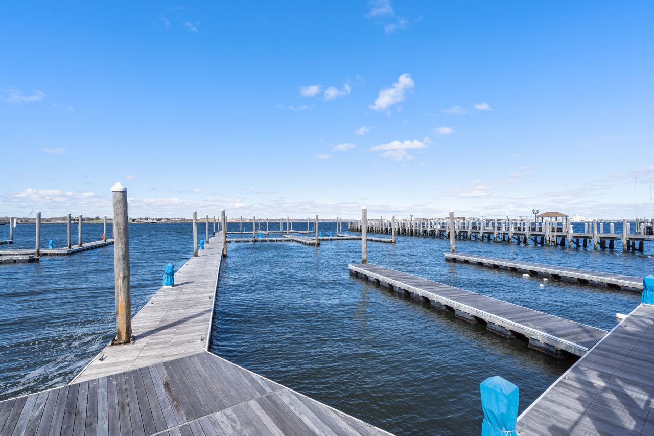 Off-Market 31 Coddington Wharf #21 
