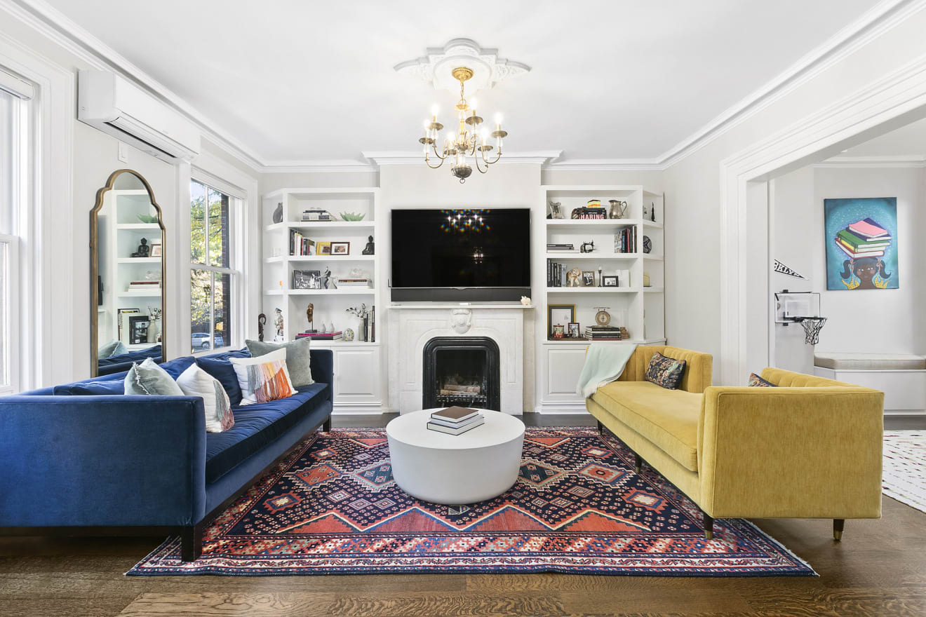 122 Bond St