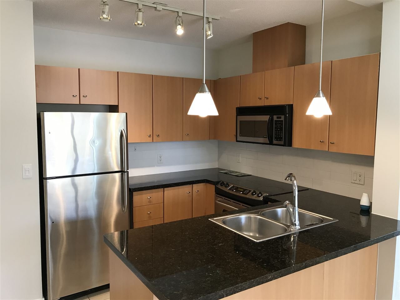 504-511 Rochester Ave
