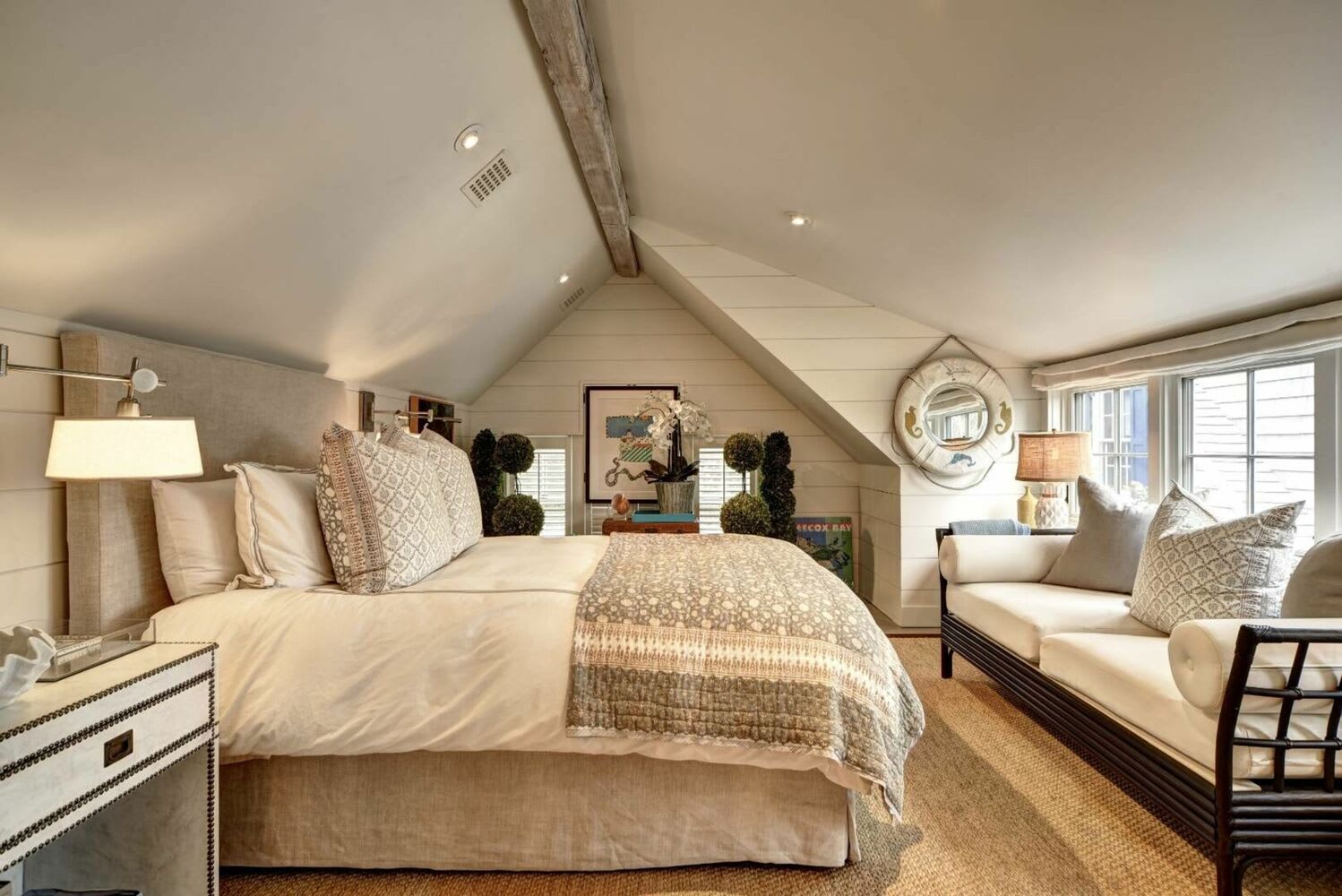 Secluded Summer Compound in Water Mill South