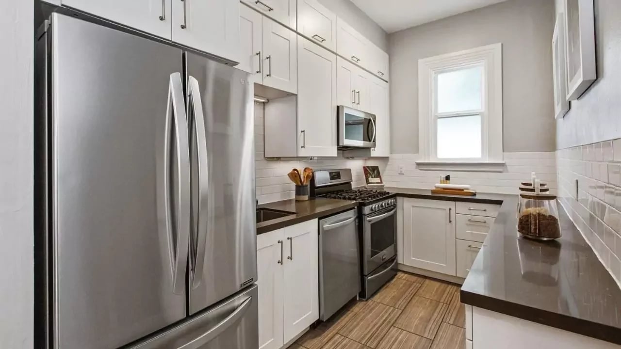 197-199 Joost Avenue, Unit 199