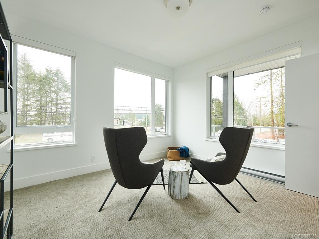 306B-10682 McDonald Park Rd, North Saanich