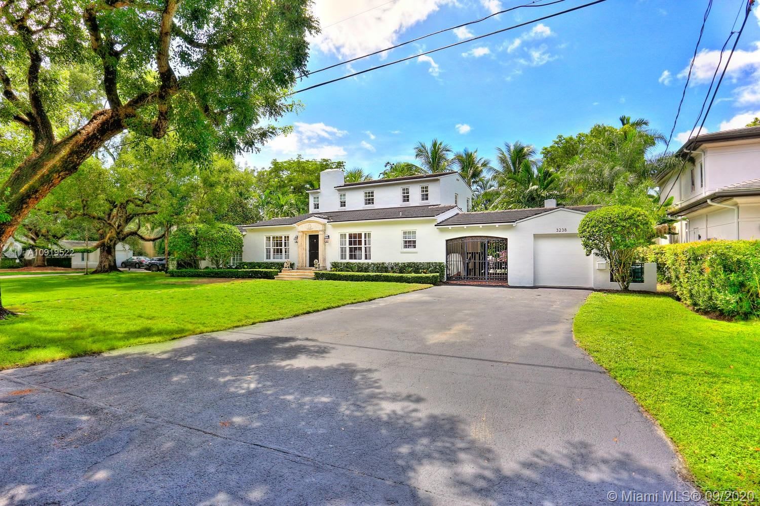 3238 Riviera Dr