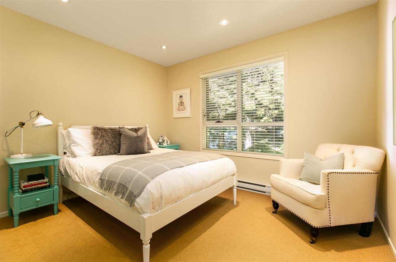 3135 St. Moritz Cres