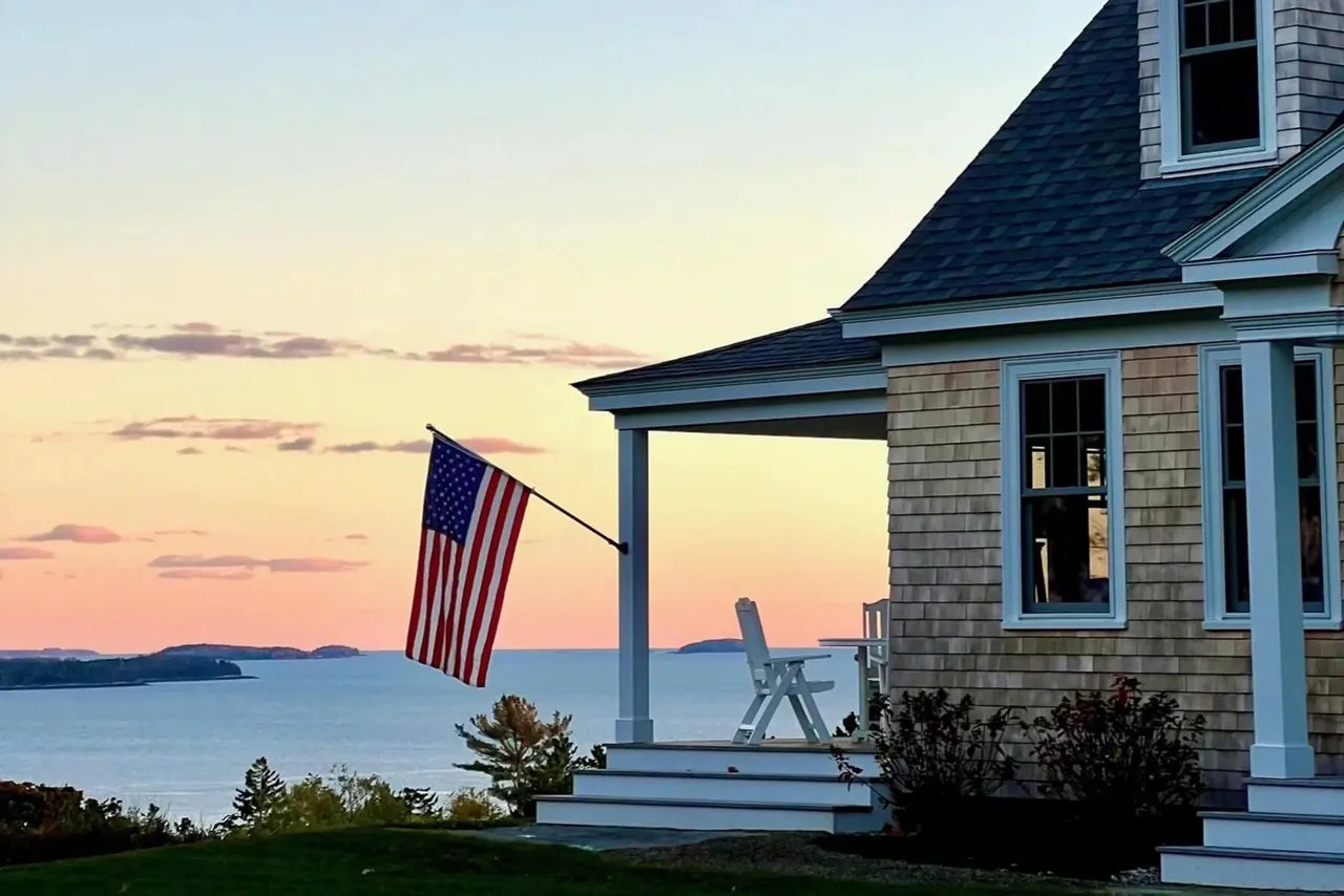 Newly Priced: 286 Atlantic Highway, Northport, ME 04849 – $3,095,000