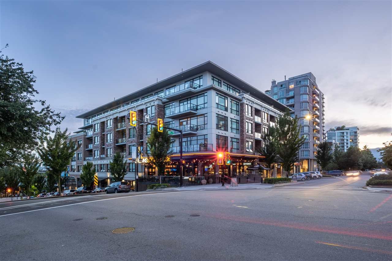 101-105 W 2nd St