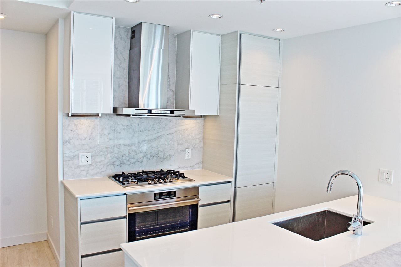 2202-6098 Station Street, Burnaby
