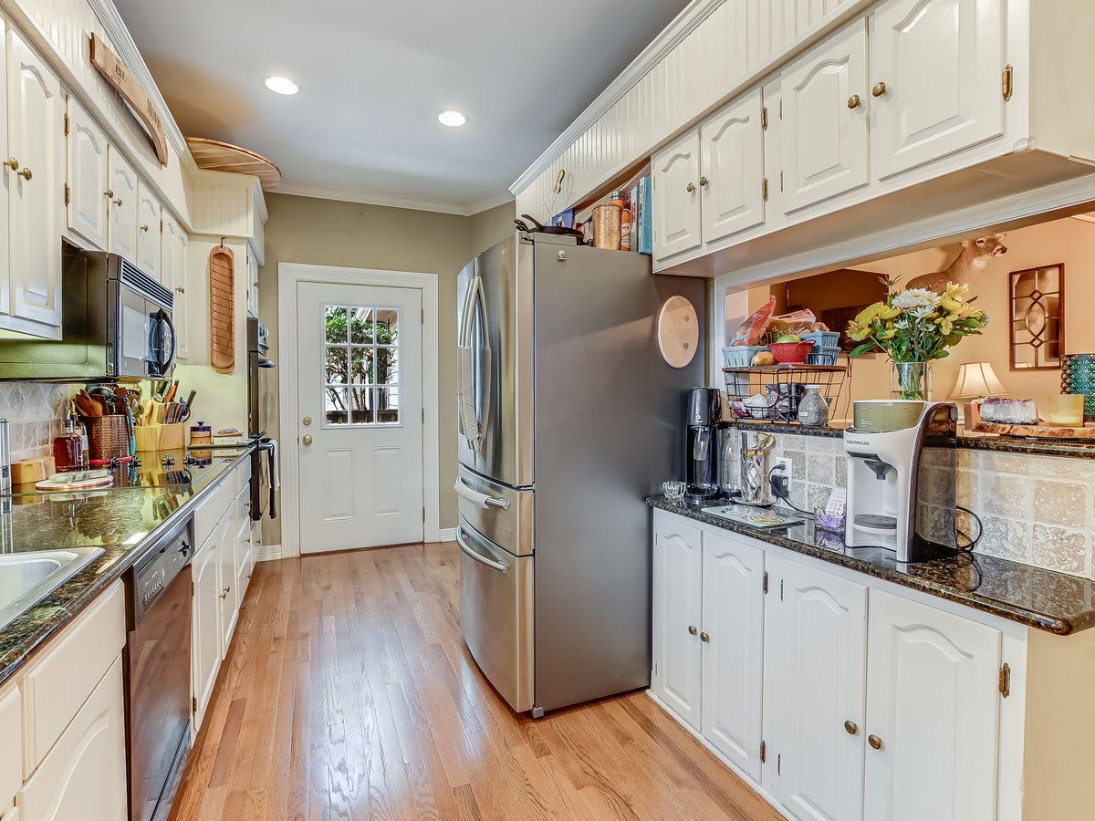 421 Ogden Ln - Alamo Heights