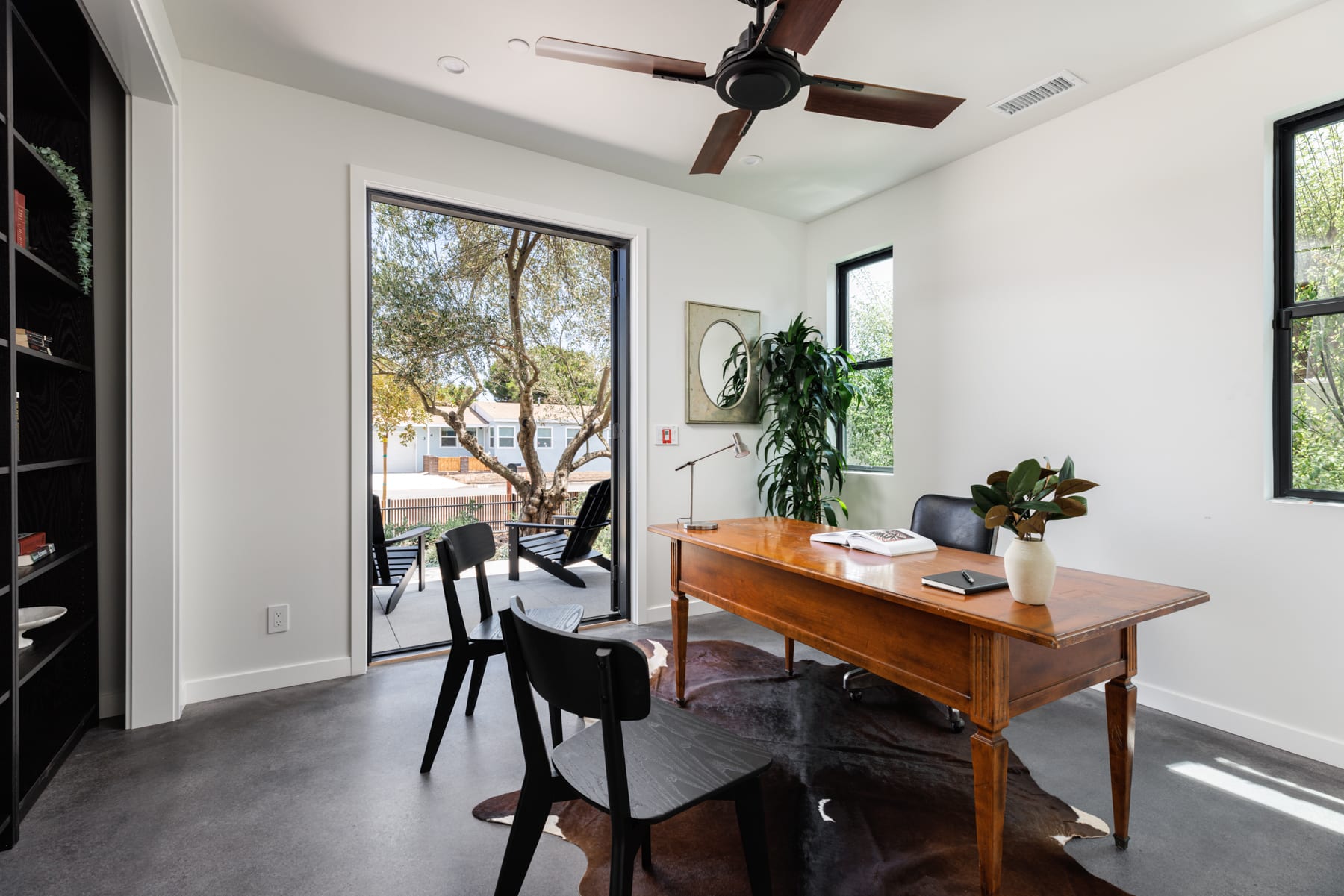 369 Costa Mesa St