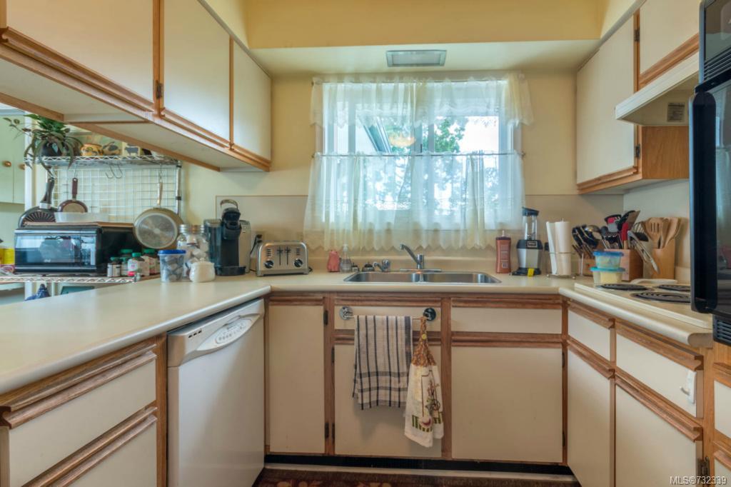 865 Kindersley Rd
