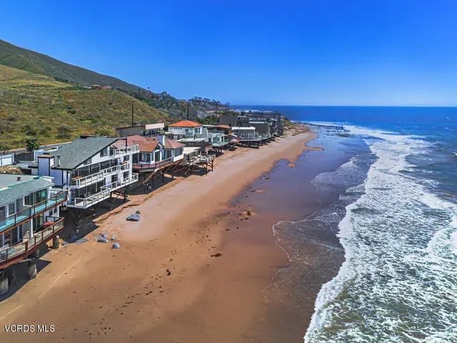 42620 Pacific Coast Hwy