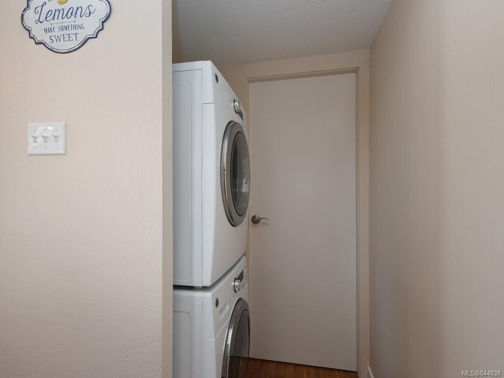 3-10070 Fifth St, Sidney