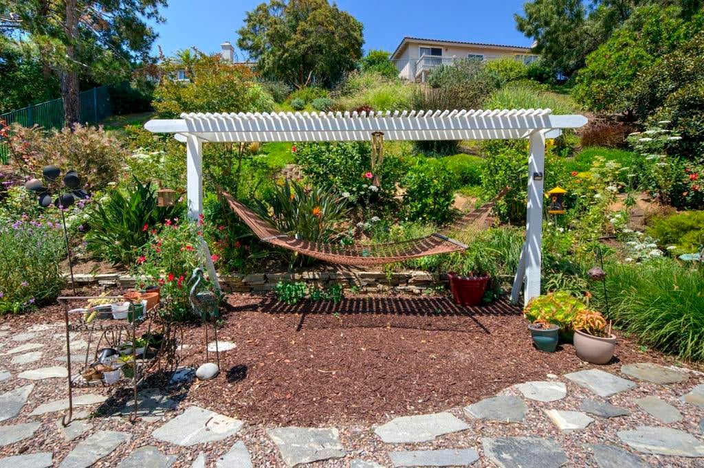 914 Merlo Ct