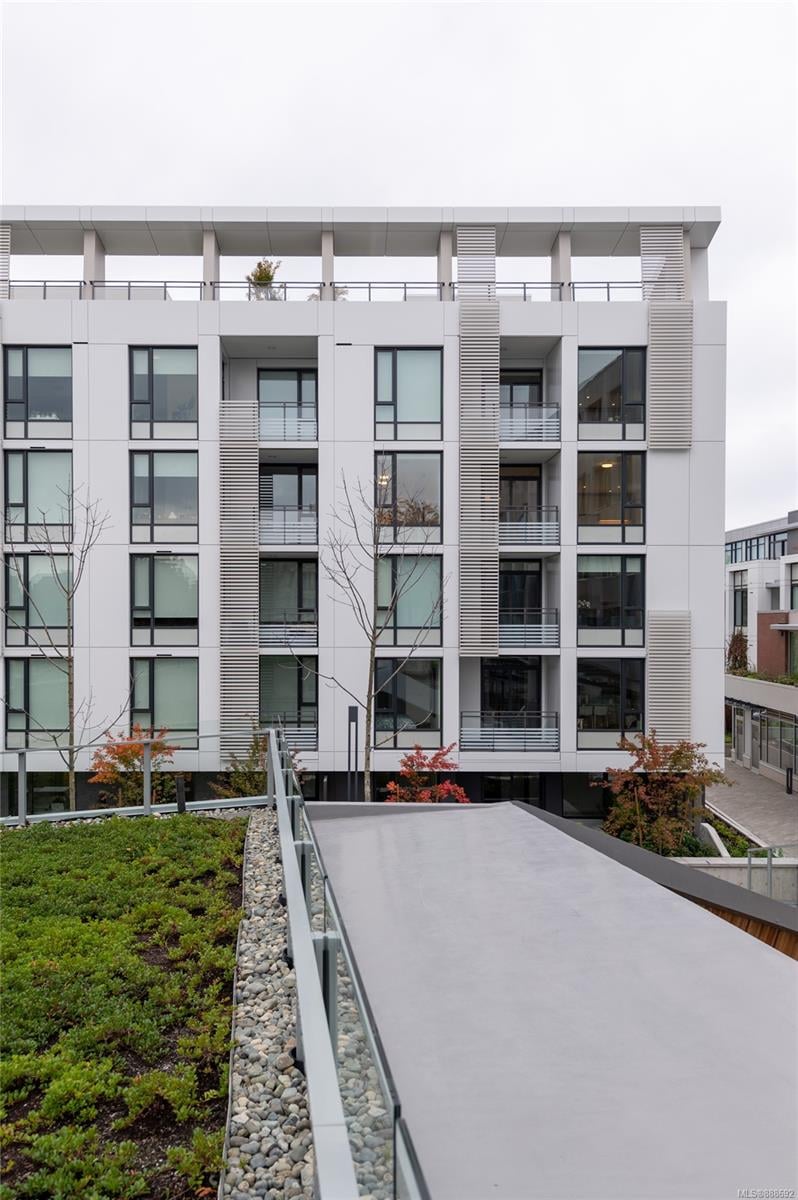 403-550 Michigan St