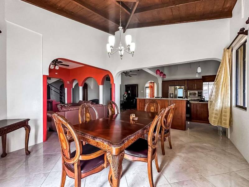 347 Mount Healthy 4 Bedroom Apartment