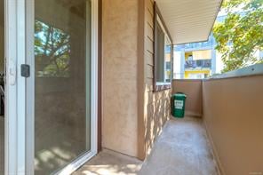 11-626 Goldstream Ave