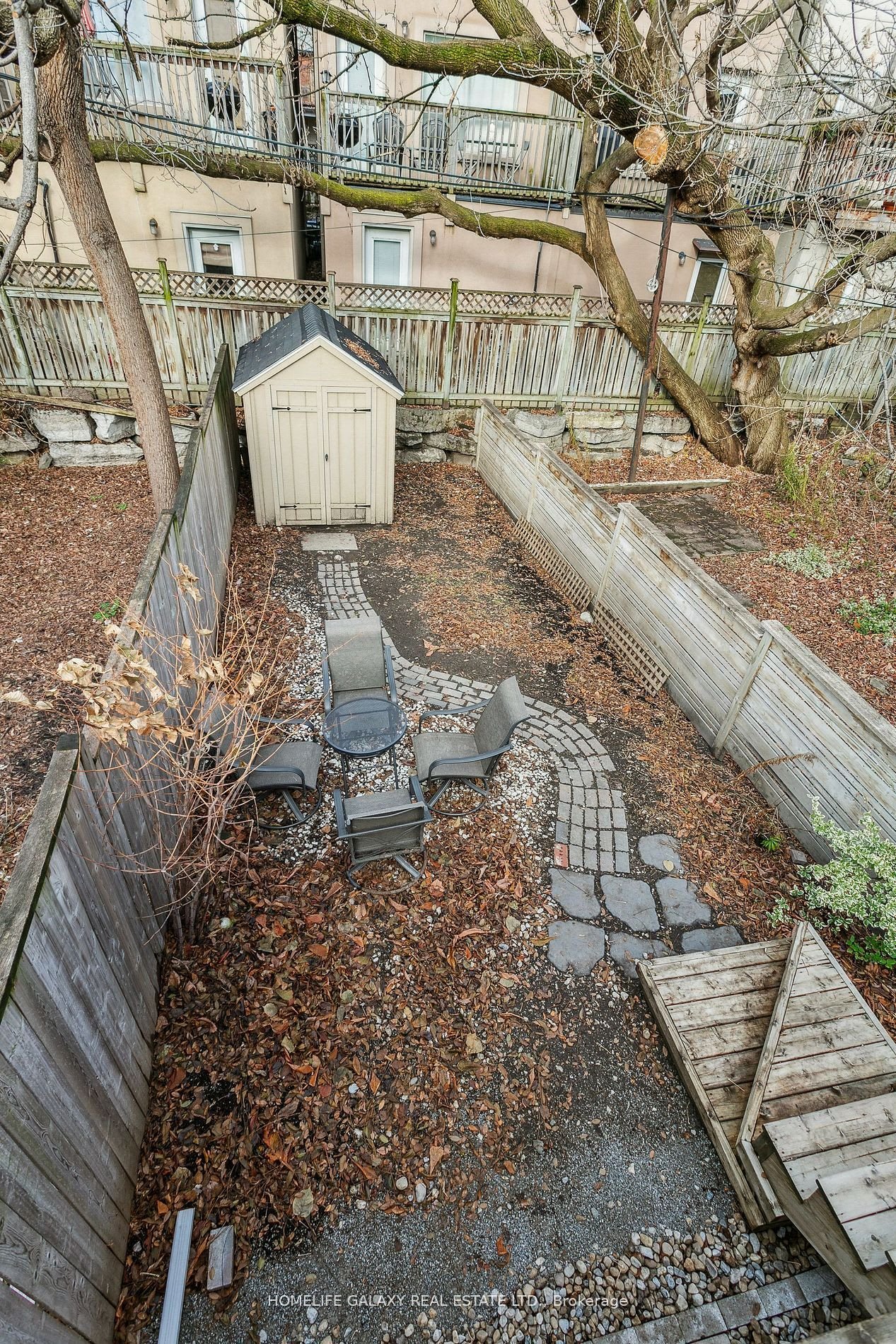 16 Jerome St
