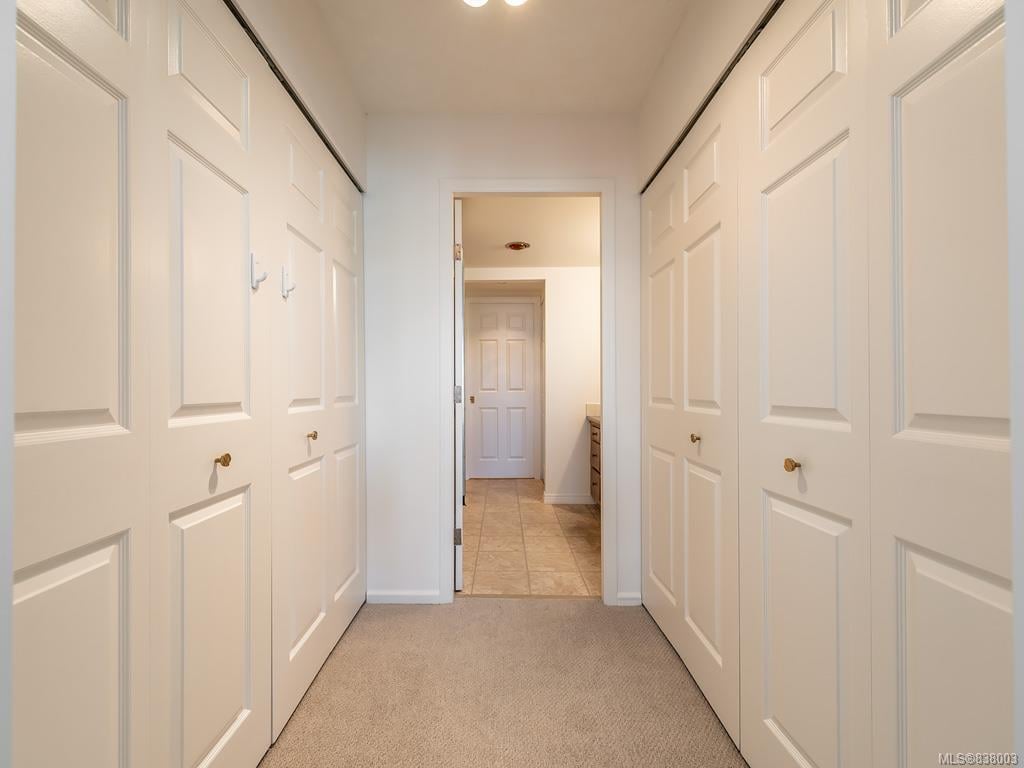 202-2119 Oak Bay Ave