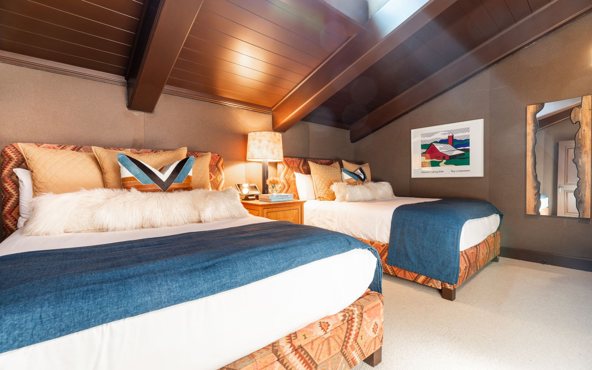 The Lodge at Vail Condominiums #521