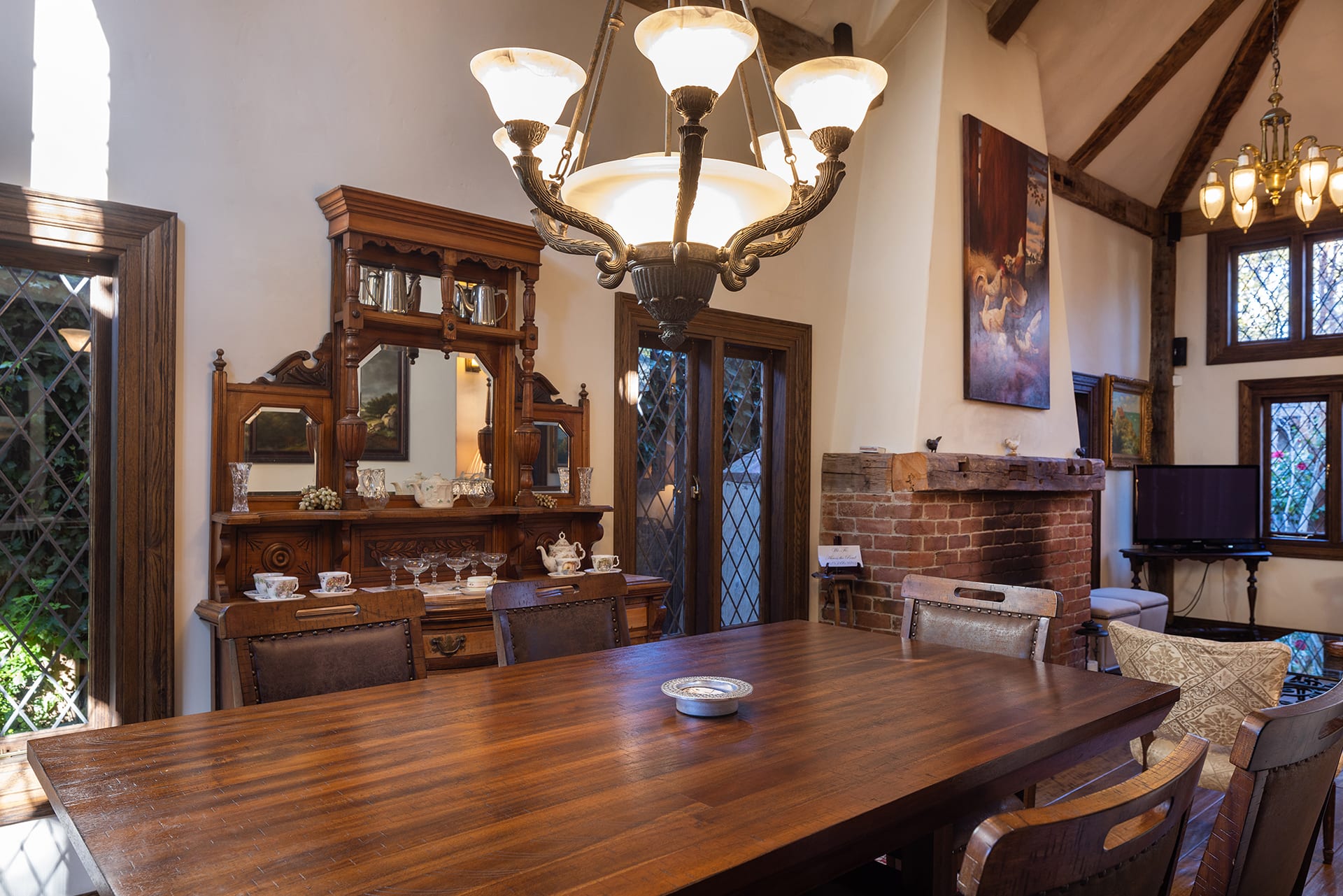 Charming Carmel Cottage - 2nd Ave 2 SE of Santa Fe