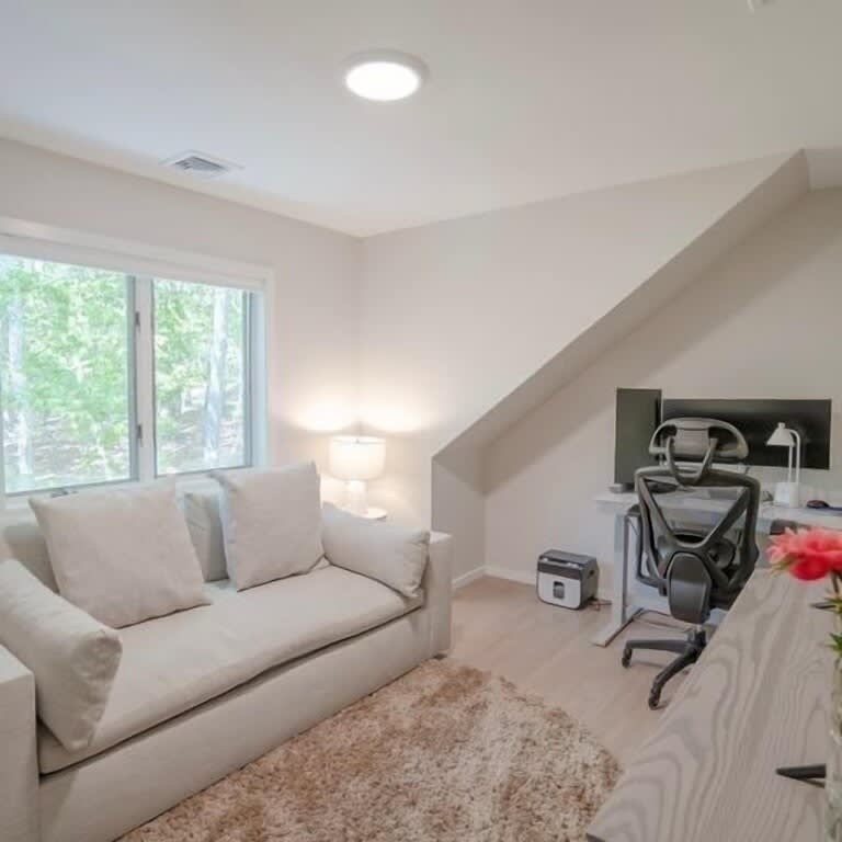 20 Collingswood Drive