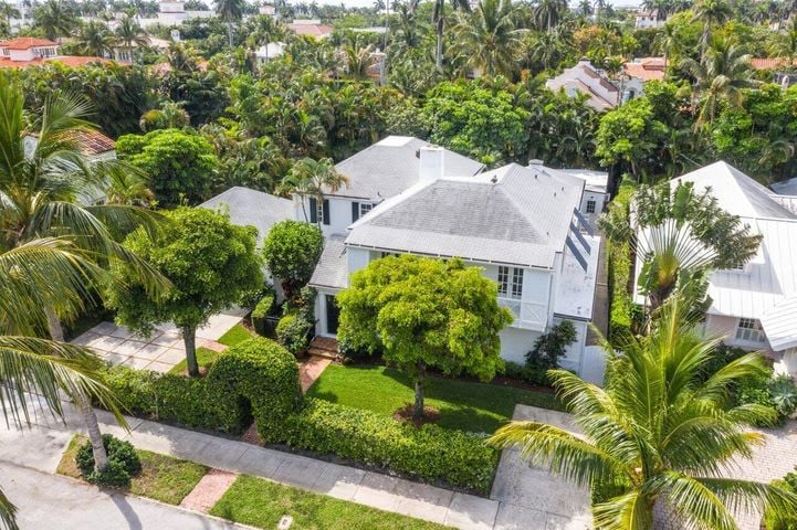 432 Seabreeze Avenue