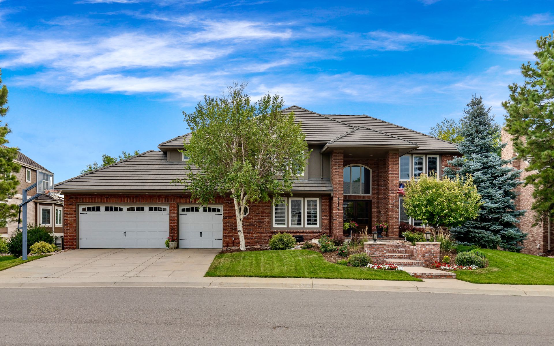 5237 E Nichols Drive