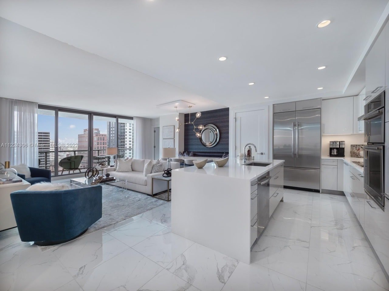 100 Las Olas Blvd, #2102