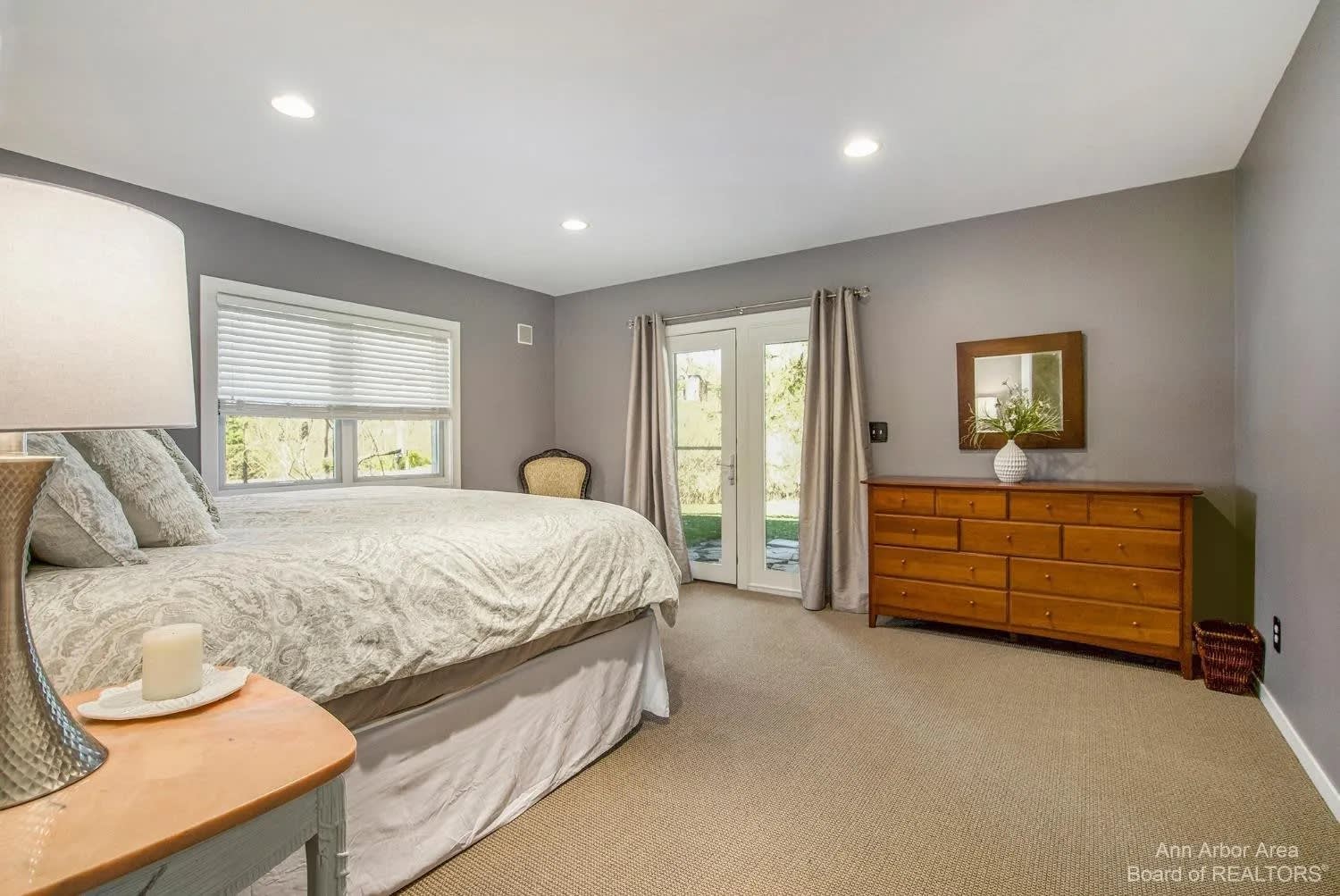2566 Thornapple Drive, Ann Arbor, MI 48103